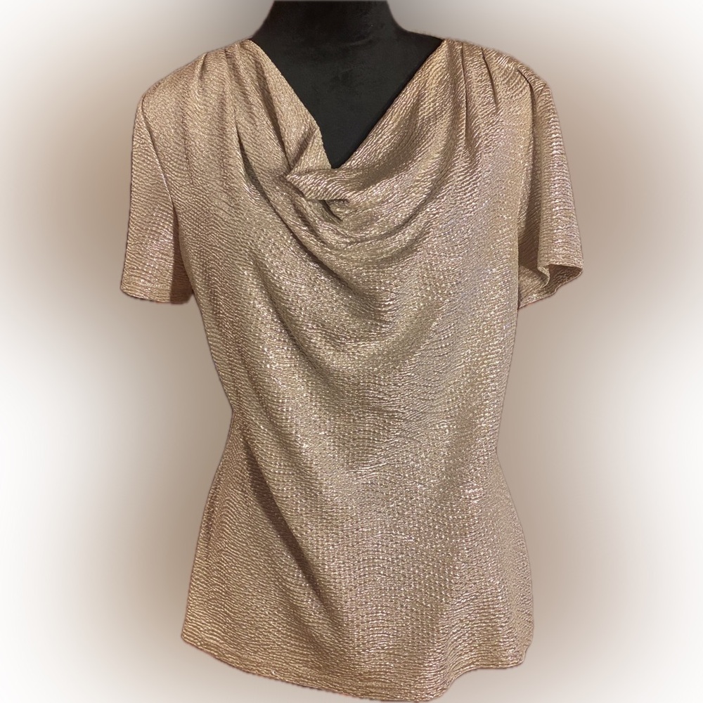 Soft gold women’s short sleeve blouse size M